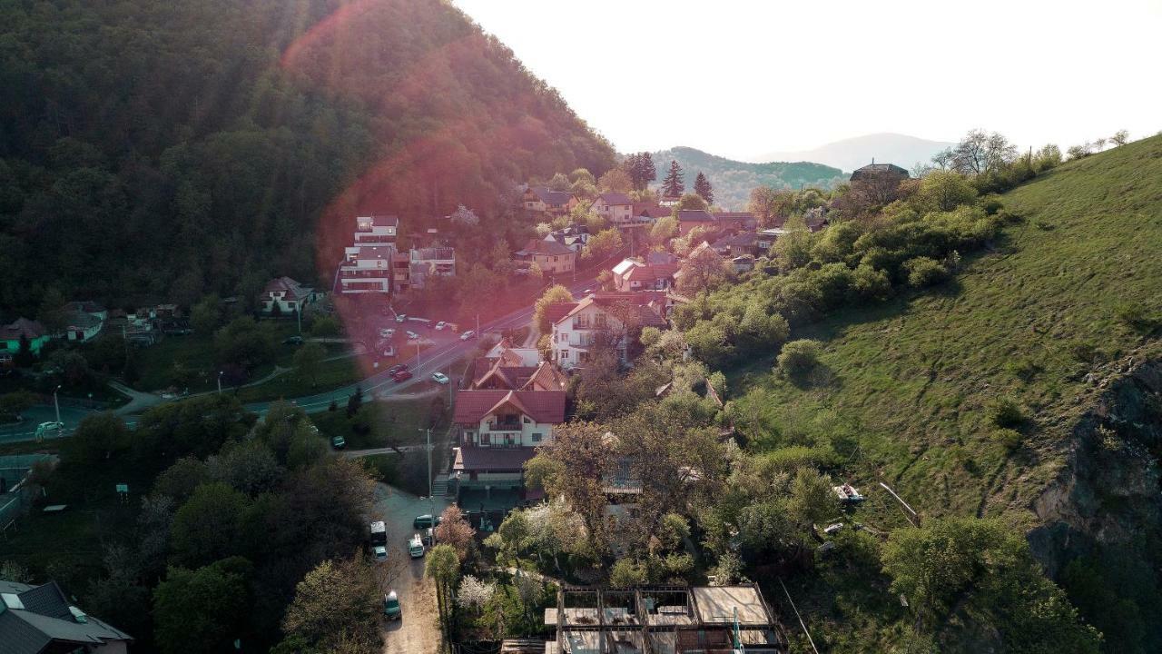 Villa House Of Seasons *